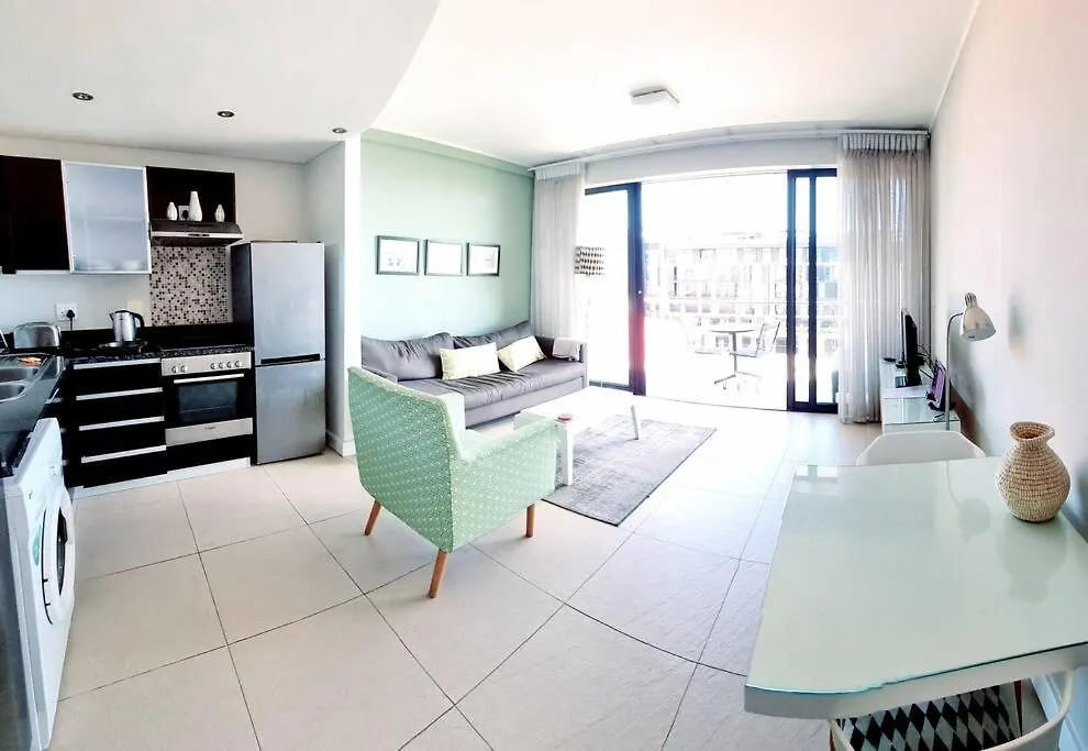 Fabulous 1-Bedroom De Waterkant Apt With Wifi And Parking Cape Town South Africa