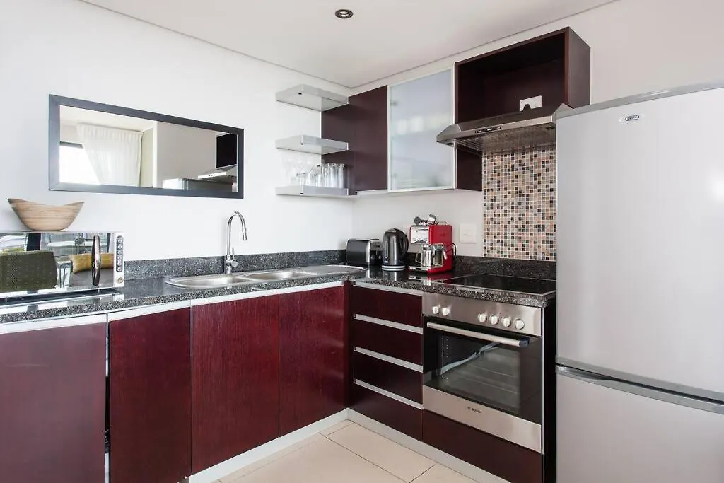 Fabulous 1-Bedroom De Waterkant Apt With Wifi And Parking Cape Town